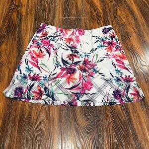 Lady Hagen Women’s Size 8 M Floral White Mini Skirt Pink Purple Skort Golf Short